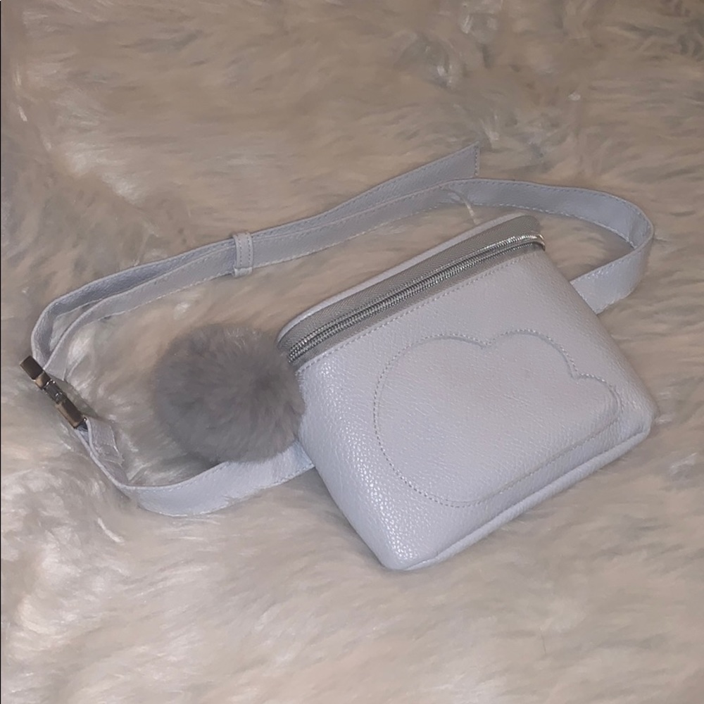 Ariana Grande fanny pack bag
